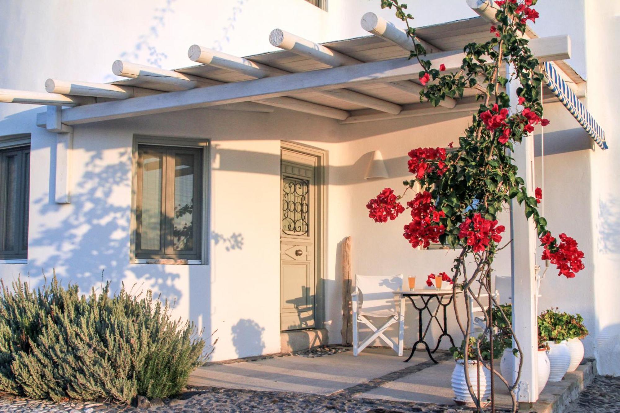 Shades Of White Villas Emporio  Exterior photo